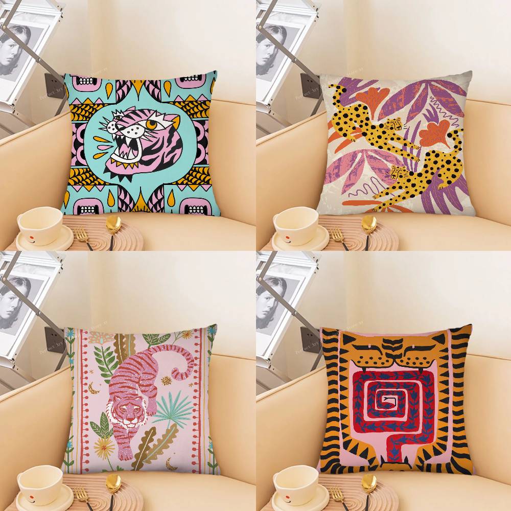 Home Textiles Egypt - Sarung Bantal Harimau Macan Tutul Abstrak